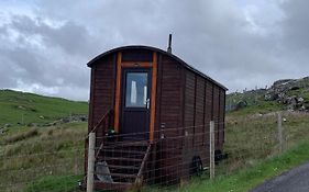 Eco Crofters Wagon By The Beach