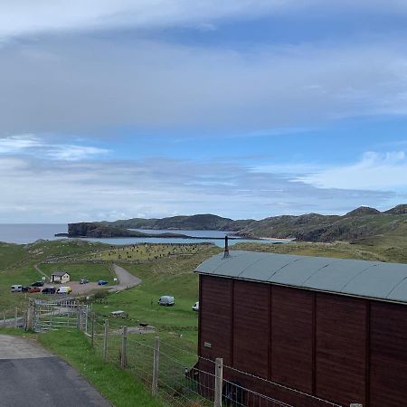 Eco Crofters Wagon By The Beach Oldshoremore Exterior photo