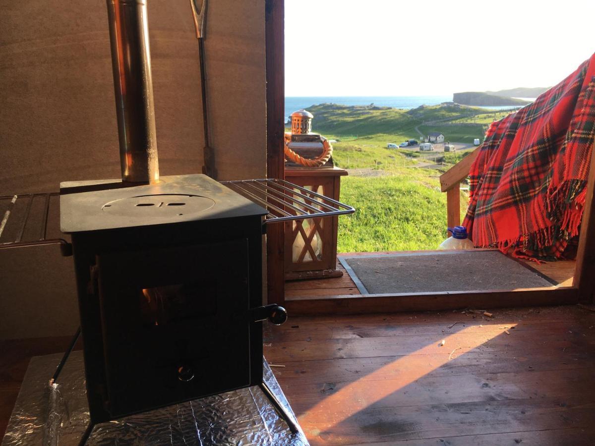 Eco Crofters Wagon By The Beach Oldshoremore Exterior photo