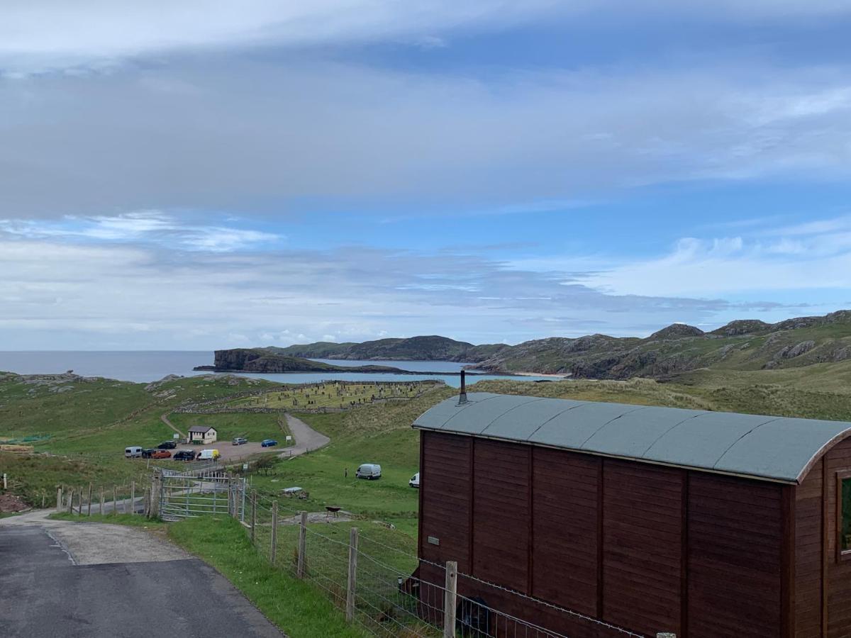 Eco Crofters Wagon By The Beach Oldshoremore Exterior photo