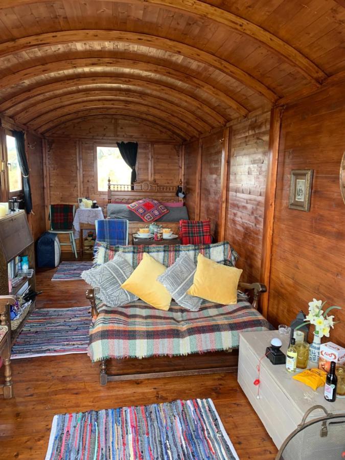 Eco Crofters Wagon By The Beach Oldshoremore Exterior photo
