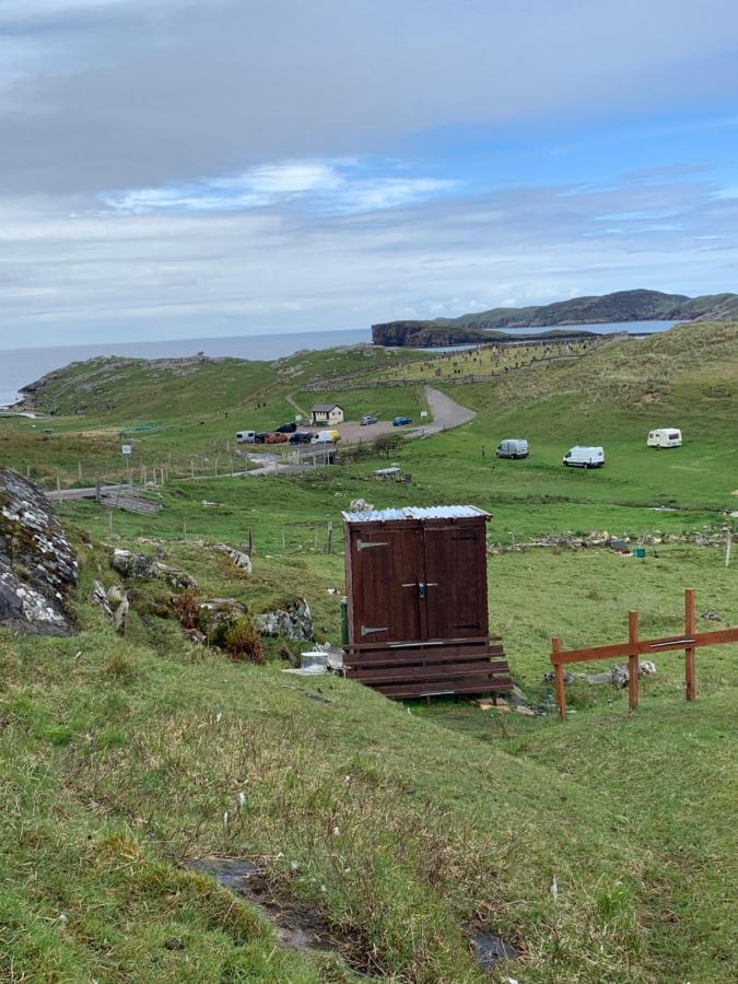 Eco Crofters Wagon By The Beach Oldshoremore Exterior photo